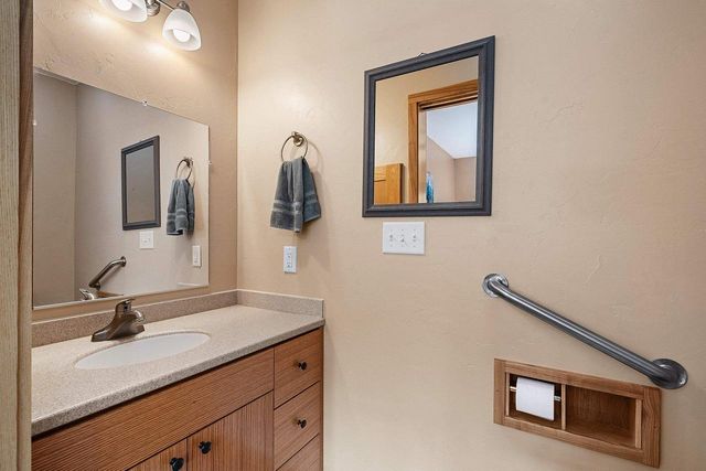 W6380 COUNTY RD K, Amberg, WI 54102