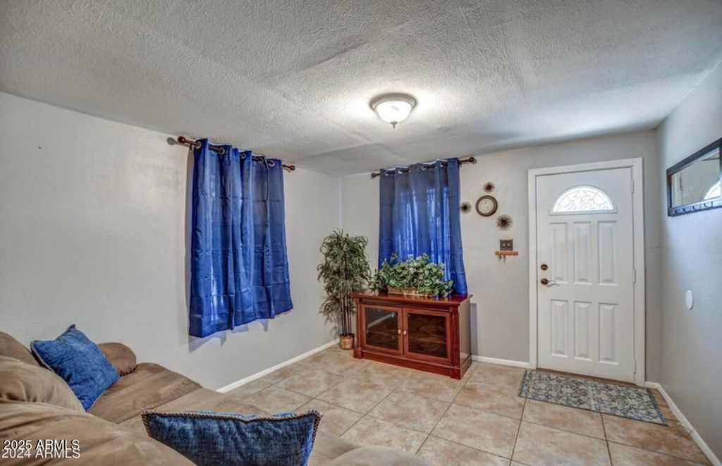 5543 W GARDENIA Avenue, Glendale, AZ 85301 — photo 5