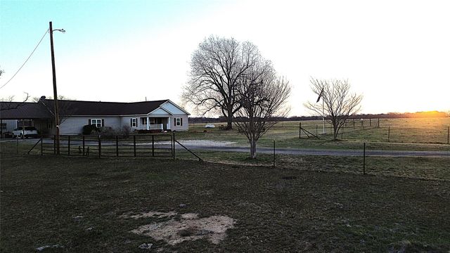 12301 HWY 36, Comanche, TX 76442
