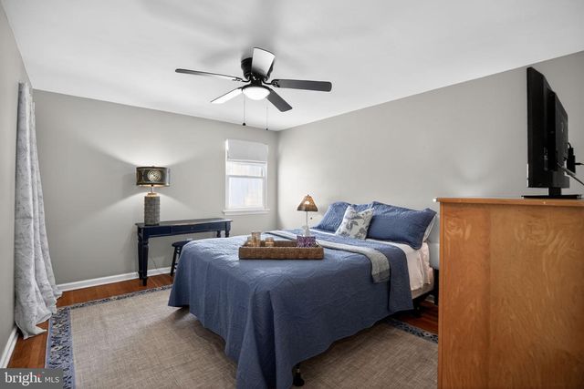 109 YORKTOWN DR, Mount Laurel, NJ 08054