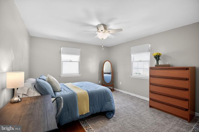 109 YORKTOWN DR, Mount Laurel, NJ 08054