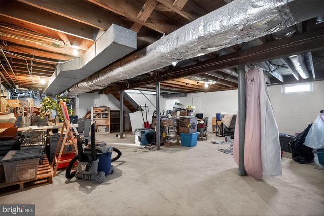 109 YORKTOWN DR, Mount Laurel, NJ 08054