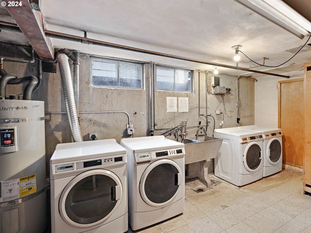 3911 Ne KILLINGSWORTH St 7, Portland, OR 97211