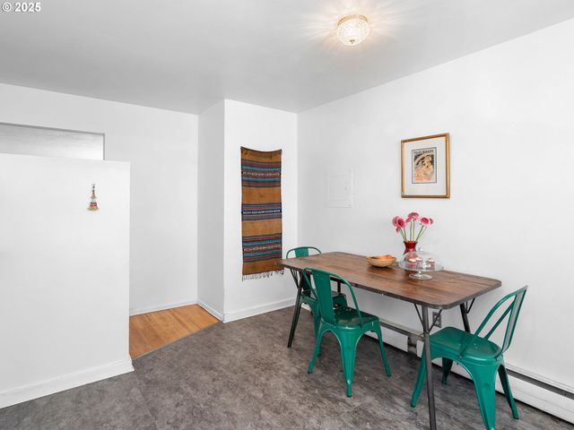 3911 Ne KILLINGSWORTH St 7, Portland, OR 97211