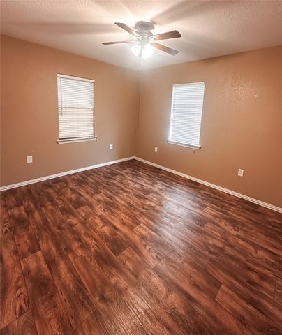 316 Wallace Street, Athens, TX 75751