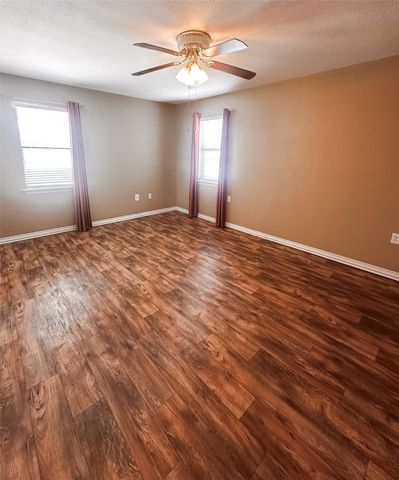 316 Wallace Street, Athens, TX 75751