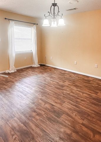 316 Wallace Street, Athens, TX 75751