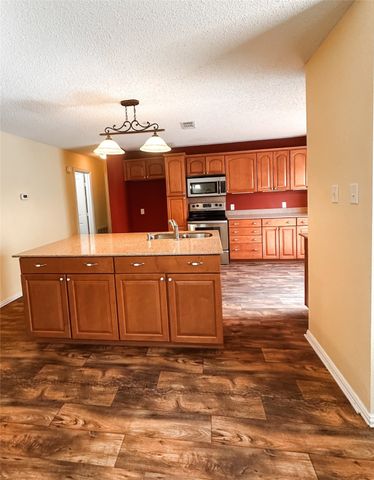 316 Wallace Street, Athens, TX 75751