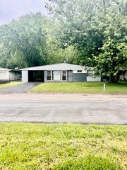 15309 Parkside Drive, Markham, IL 60428