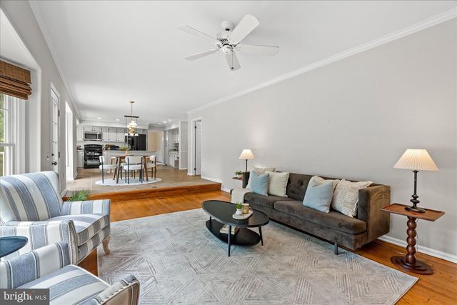 7913 BRIARHEATH CT, Gaithersburg, MD 20882