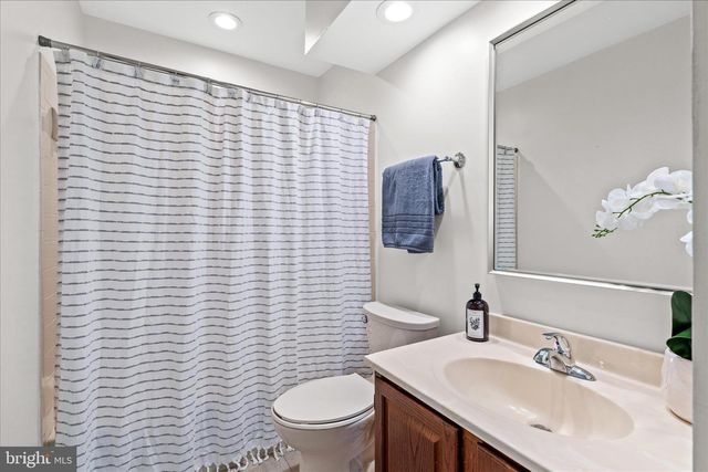 7913 BRIARHEATH CT, Gaithersburg, MD 20882