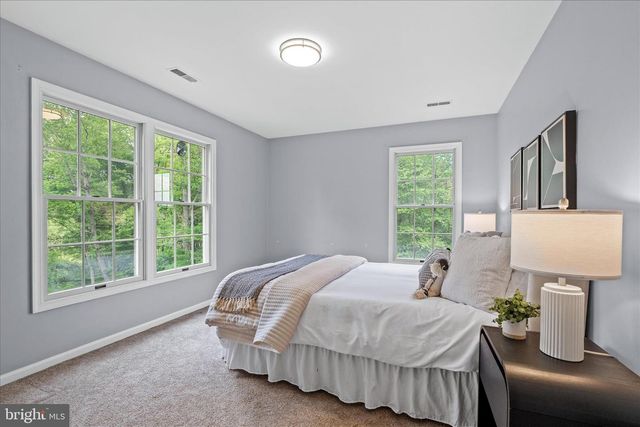 7913 BRIARHEATH CT, Gaithersburg, MD 20882