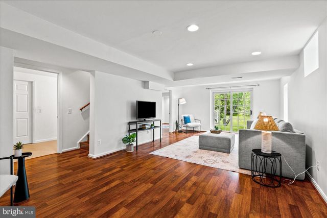 7913 BRIARHEATH CT, Gaithersburg, MD 20882