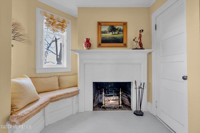 44 W Twin Road, Highlands, NJ 07732