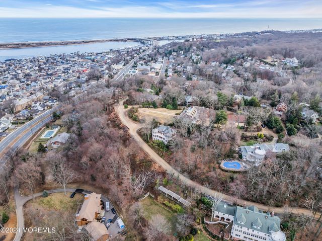 44 W Twin Road, Highlands, NJ 07732