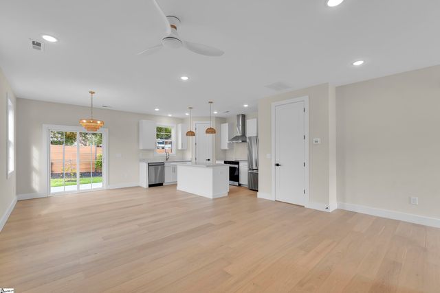 8 Taverly Drive, Greenville, SC 29605