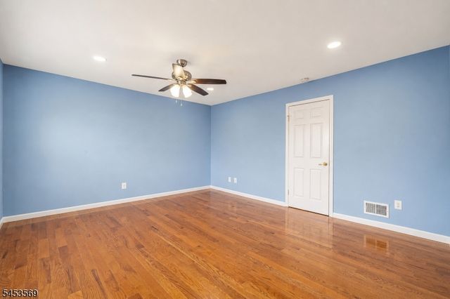 3003 North Oaks Boulevard, North Brunswick Twp., NJ 08902