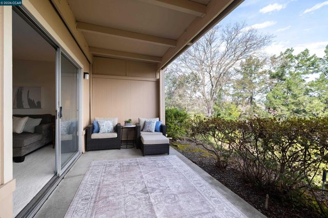 1348 Rockledge Ln 4, Walnut Creek, CA 94595