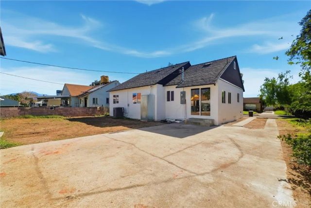 1254 W 26th, San Bernardino, CA 92405