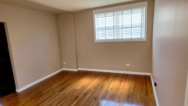 1417 Lake Avenue 2, Wilmette, IL 60091