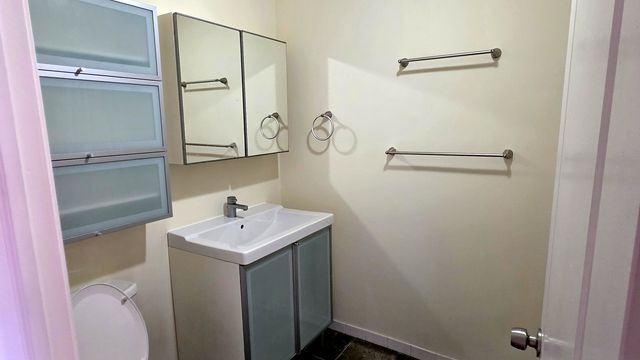 1417 Lake Avenue 2, Wilmette, IL 60091