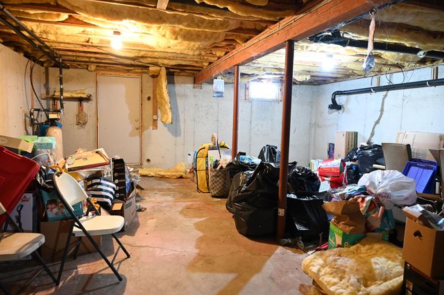 4 Westview Drive, Derry, NH 03038