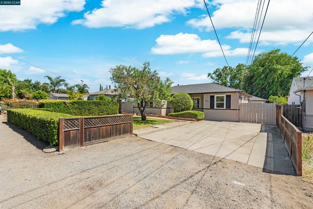 4048 Chestnut Ave, Concord, CA 94519