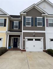 5133 Lombard ST, Chesapeake, VA 23321