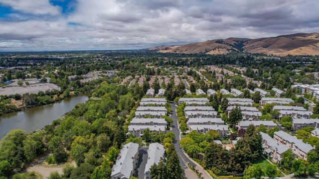 1295 KOI Terrace, Fremont, CA 94536