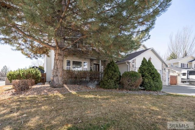 2882 Sandstone Drive, Idaho Falls, ID 83404