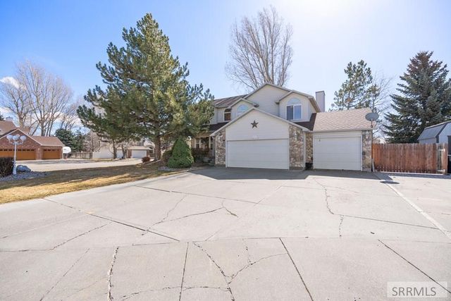 2882 Sandstone Drive, Idaho Falls, ID 83404