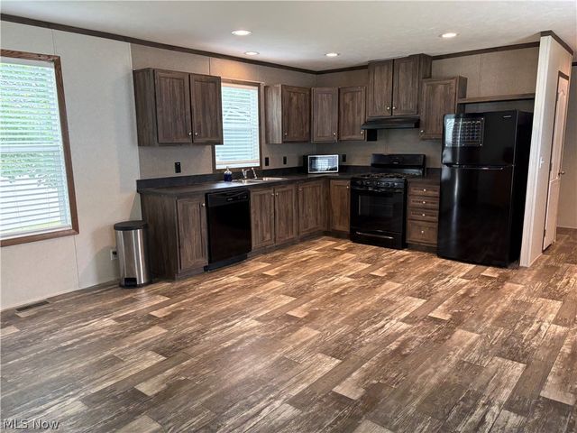 58 Betty Lou Drive, Middlefield, OH 44062