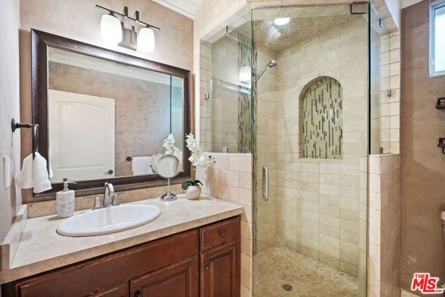 5539 Buffalo Avenue, Sherman Oaks, CA 91401
