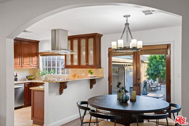 5539 Buffalo Avenue, Sherman Oaks, CA 91401