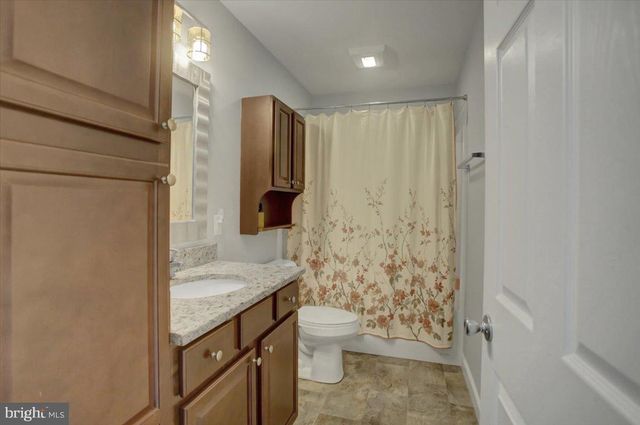 1343 TREELINE DR, Chambersburg, PA 17202