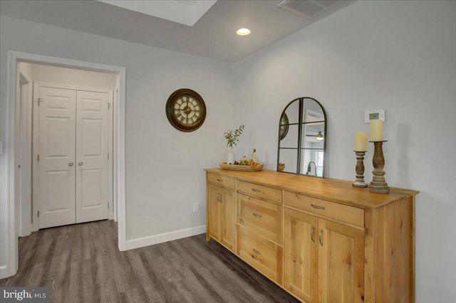 1343 TREELINE DR, Chambersburg, PA 17202