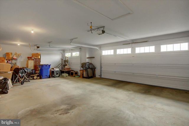 1343 TREELINE DR, Chambersburg, PA 17202