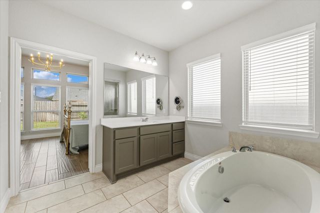 19819 Old Saddle Lane, Tomball, TX 77377