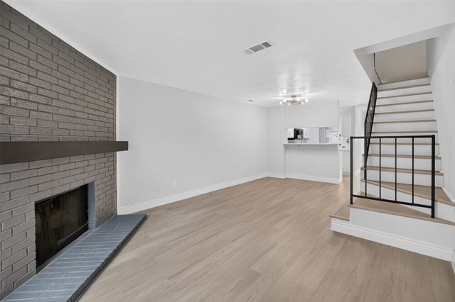 621 Carriagehouse Lane 8F, Garland, TX 75040