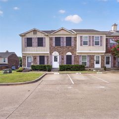 621 Carriagehouse Lane 8F, Garland, TX 75040