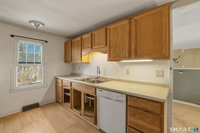 454 Norfolk Road, Torrington, CT 06790