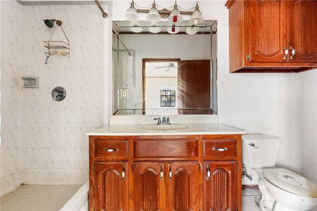 2300 Coby Drive, Mission, TX 78574