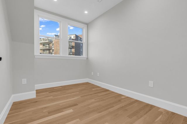 1396 Beacon Street 5, Brookline, MA 02446