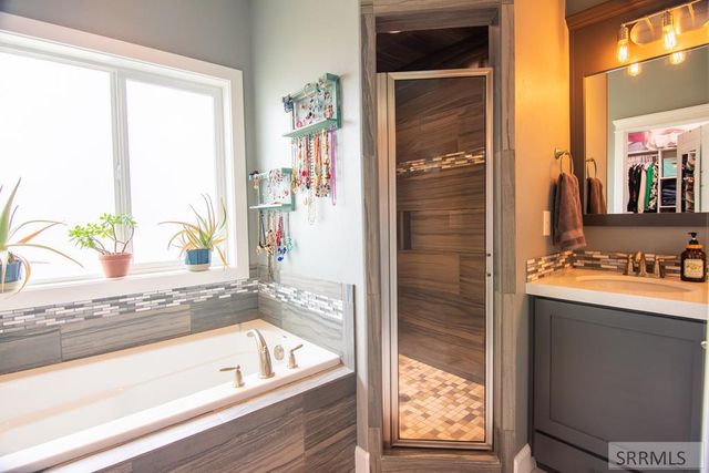 1080 Red Robin Avenue, Ammon, ID 83401