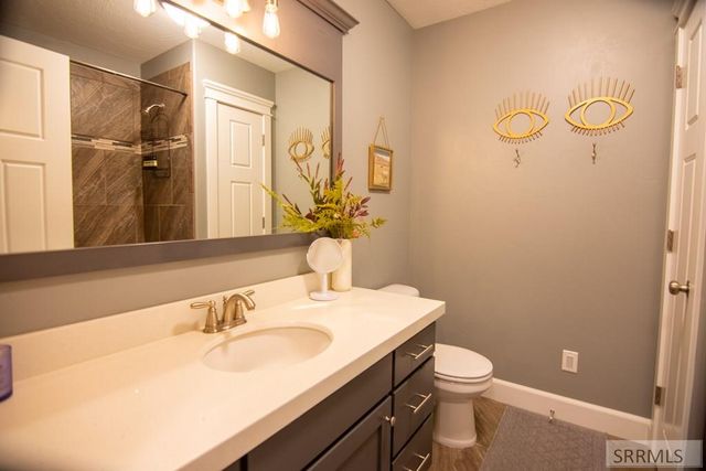 1080 Red Robin Avenue, Ammon, ID 83401