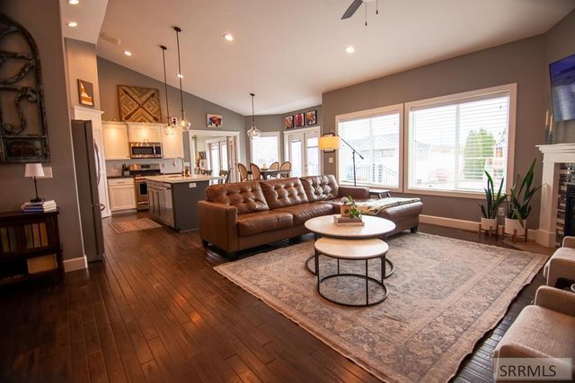 1080 Red Robin Avenue, Ammon, ID 83401