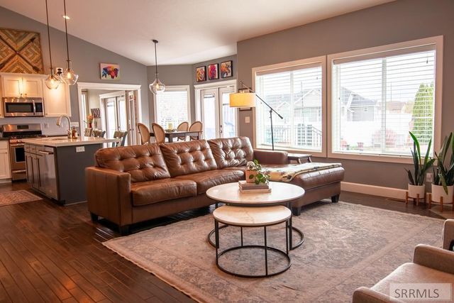 1080 Red Robin Avenue, Ammon, ID 83401