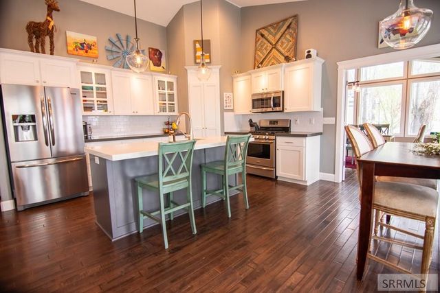 1080 Red Robin Avenue, Ammon, ID 83401