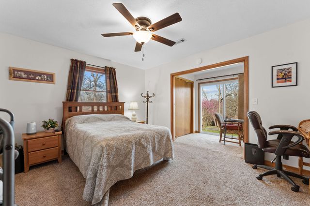 25598 Fox Woods Circle, Shell Knob, MO 65747