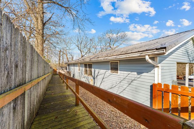 25598 Fox Woods Circle, Shell Knob, MO 65747